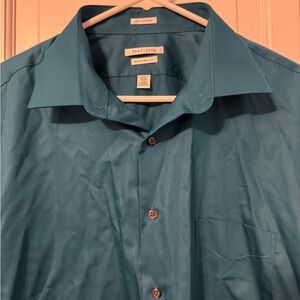 Men’s blue dress button‎ down. Turquose. 17 1/2.. 34/35. Never worn